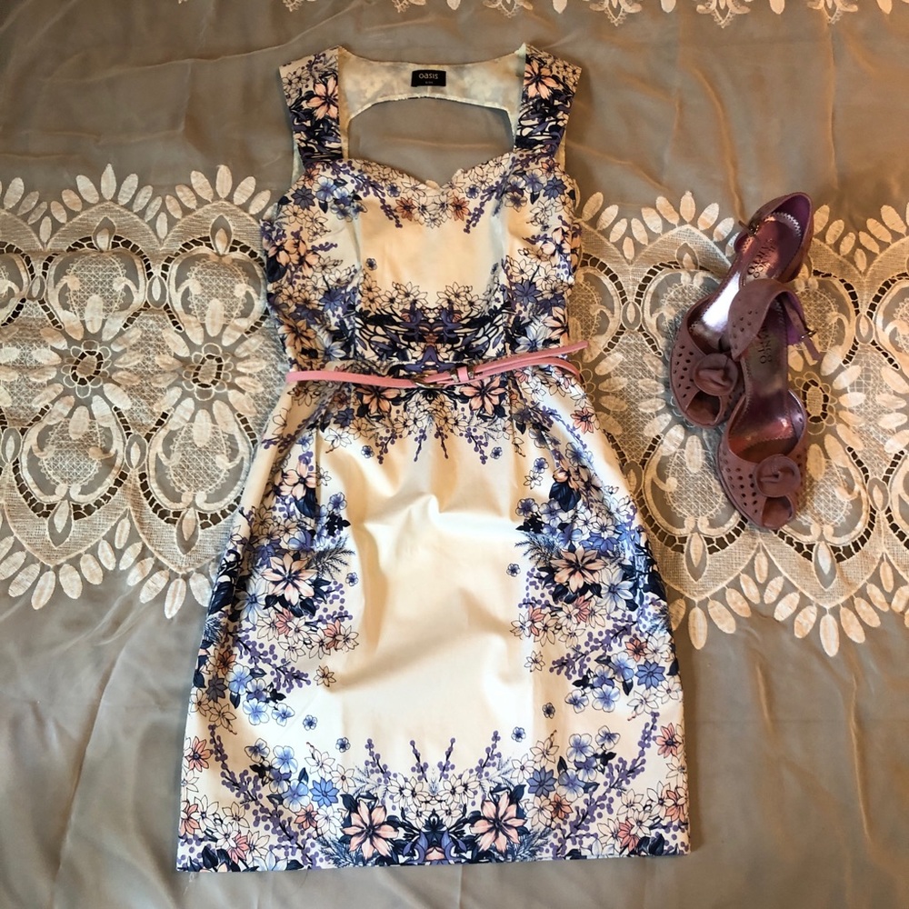 Beautiful Oasis dress, like new 👗 🌸
